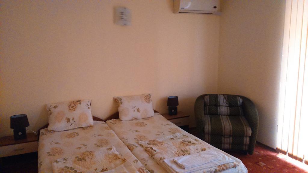 Guest House Pri Valyo Primorsko Esterno foto